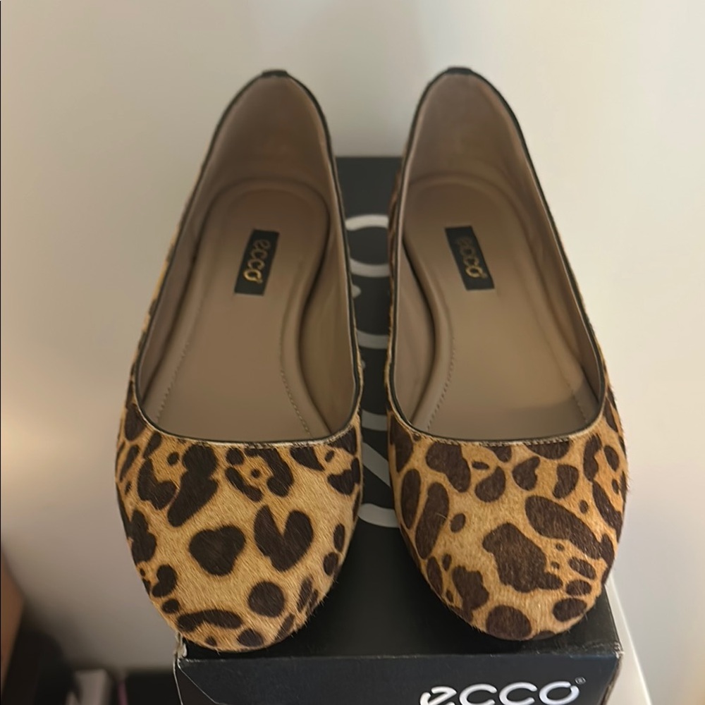 Ecco Brown and Tan Leopard Print Flats